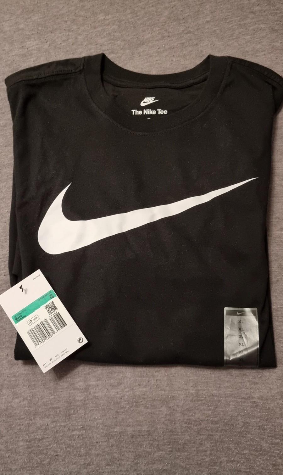 Nike T- Shirt Neu mit etikett #1