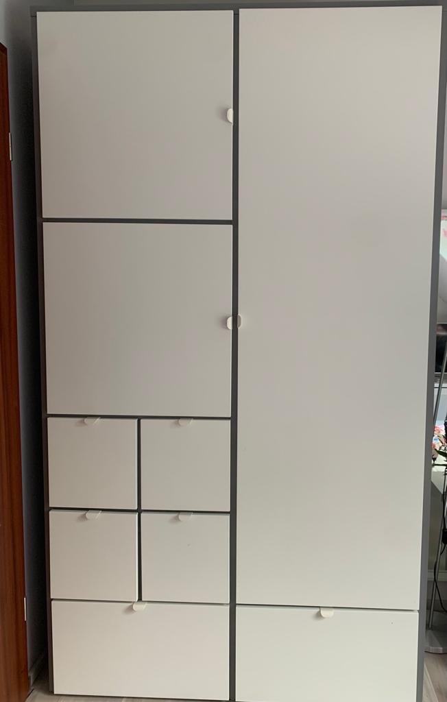IKEA VISTHUS Kleiderschrank grau/weiß #1