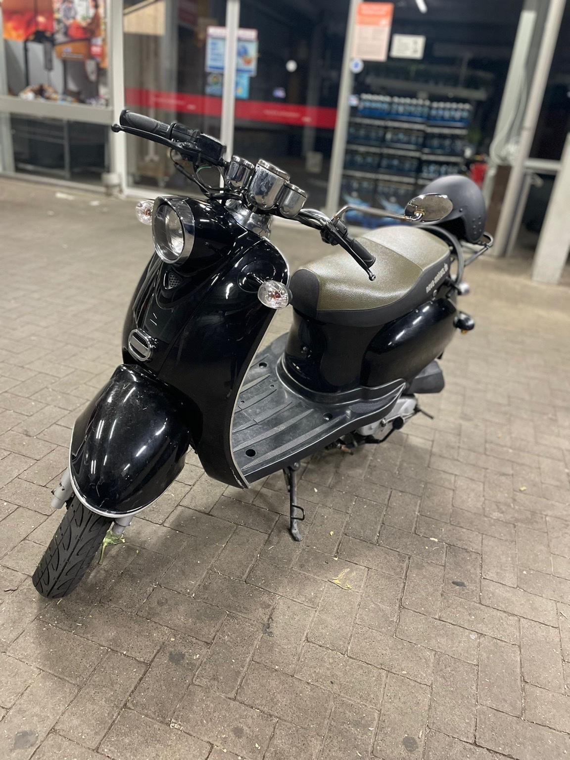 Retro star nova motors #1