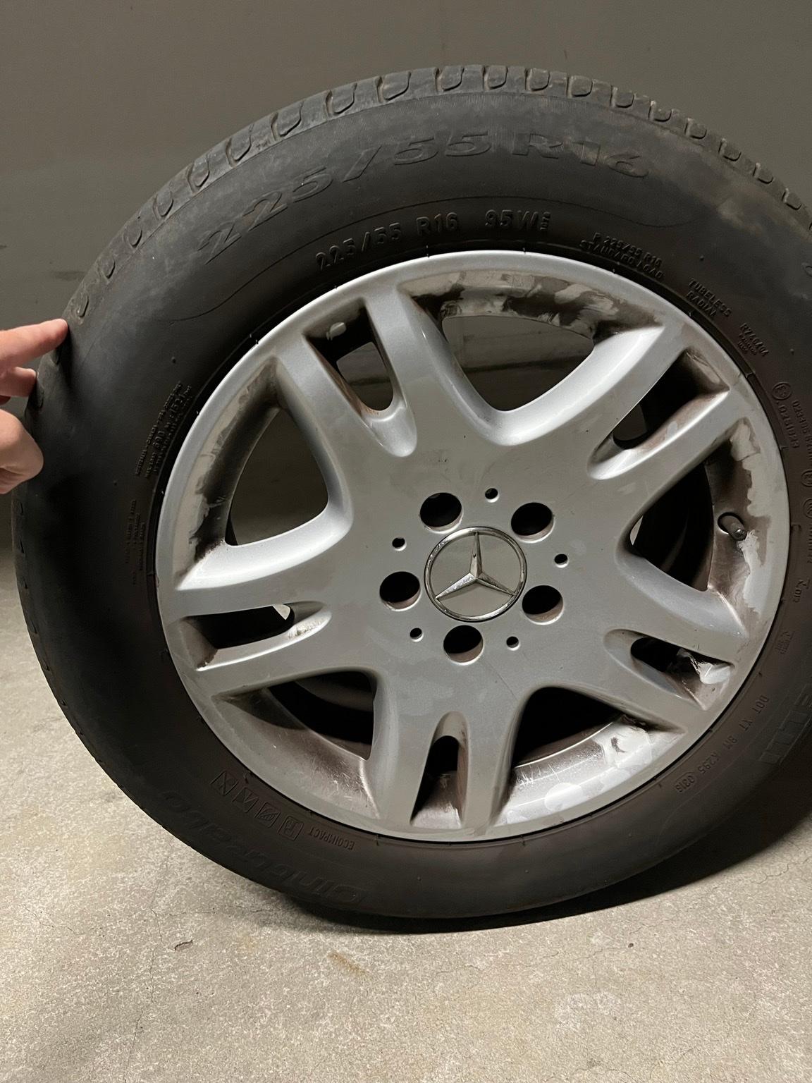 W211 Sommerreifen auf Alufelgen - 16Zoll #1