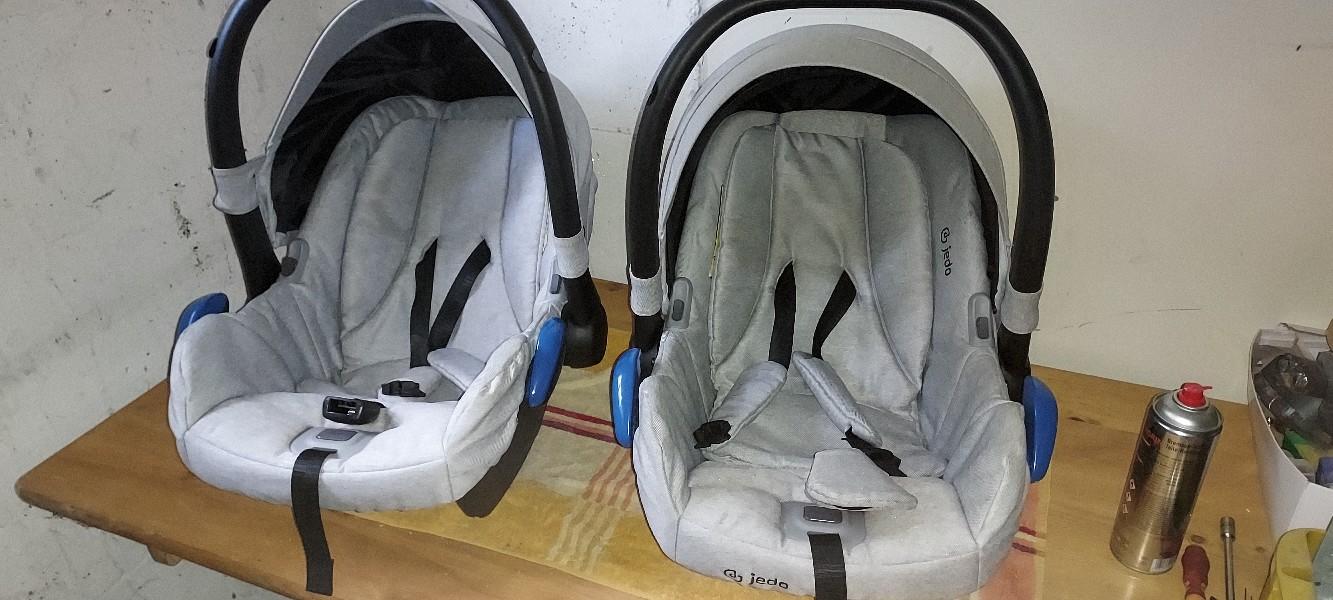 Zwei Kinder sitzen 20€ pro Stück #1