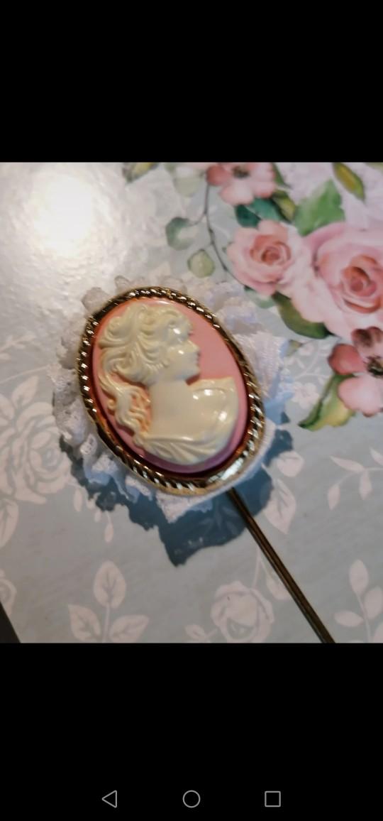 Cameo Brosche.. Anstecknadel.. #1