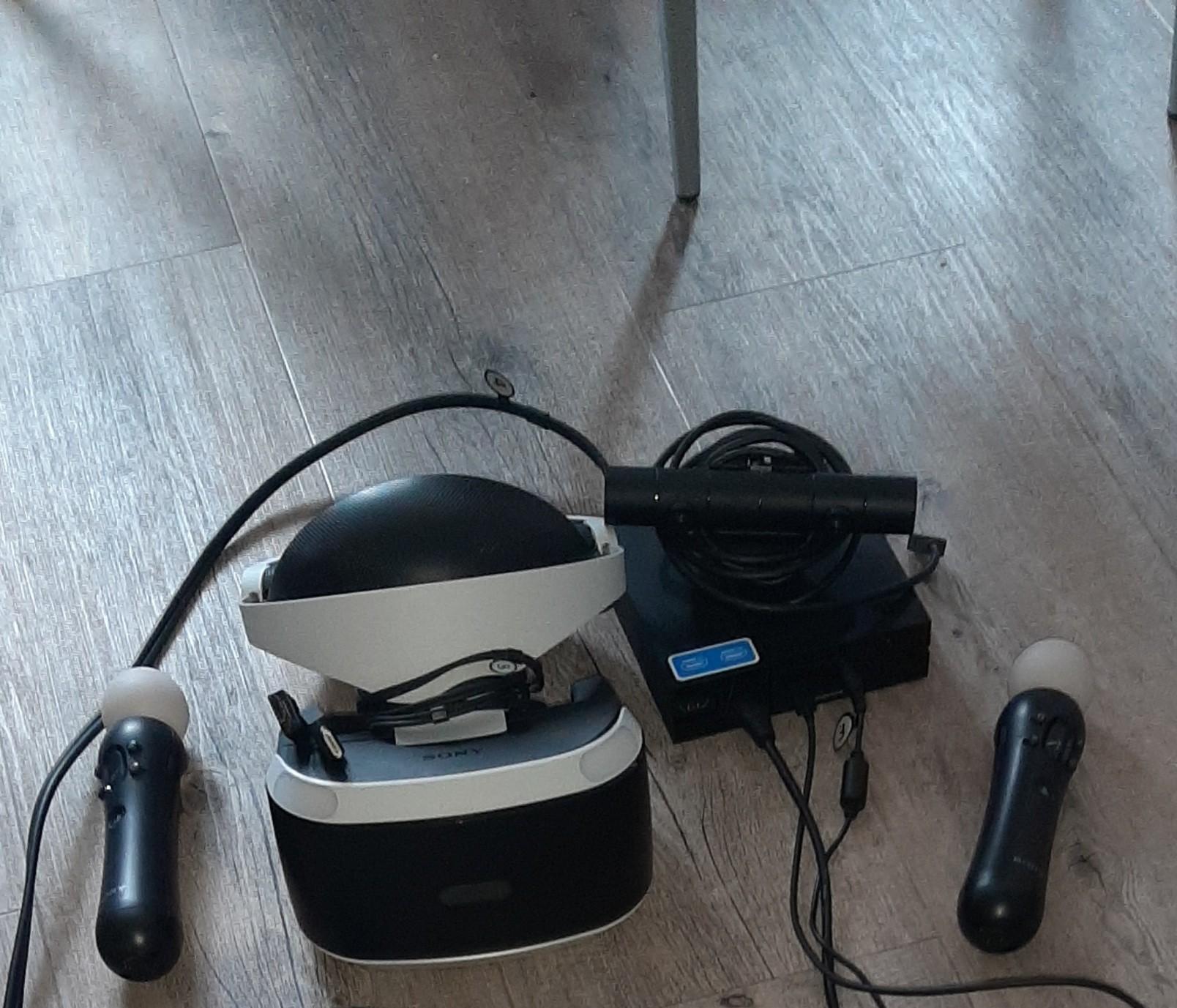 PS4 VR + Kamera + 2 Motion Controller #1