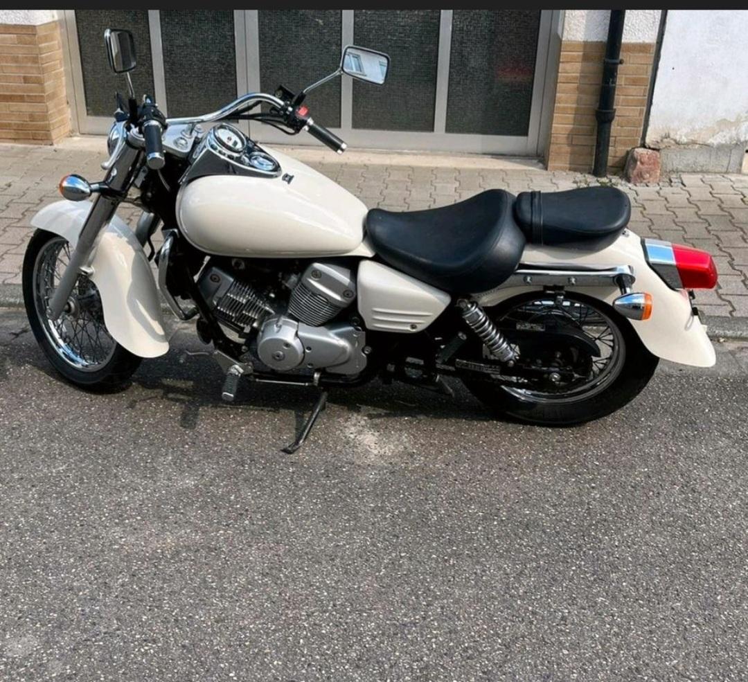 HONDA SHADOW VT 125 #1