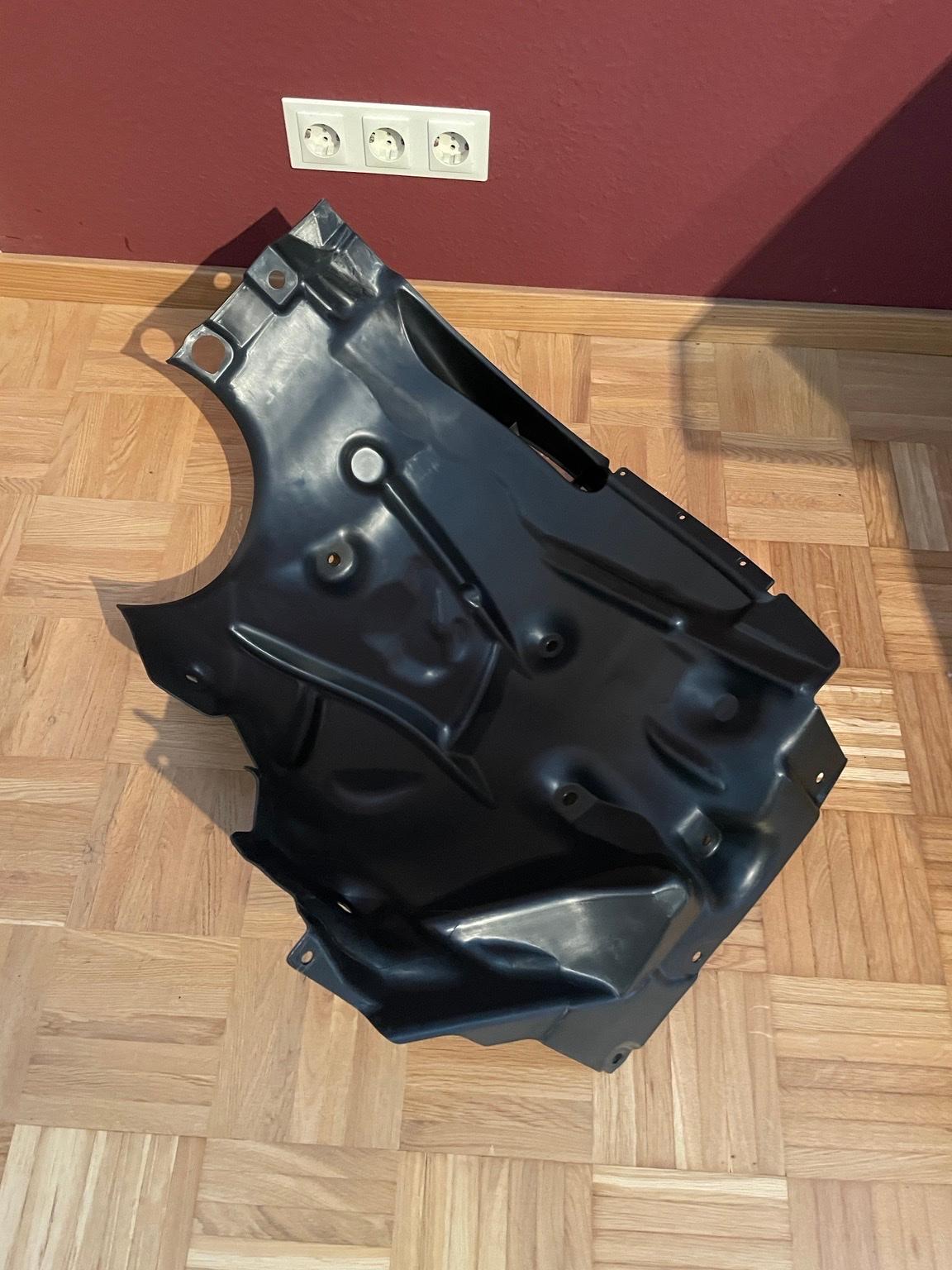 51 71 8 054 277 Abdeckung Radhaus BMW F80 M3 #1