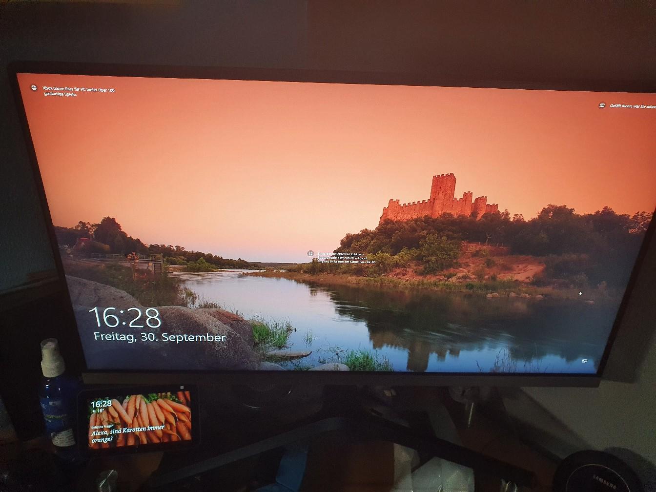Samsung 4K/UHD/HDR Monitor #1