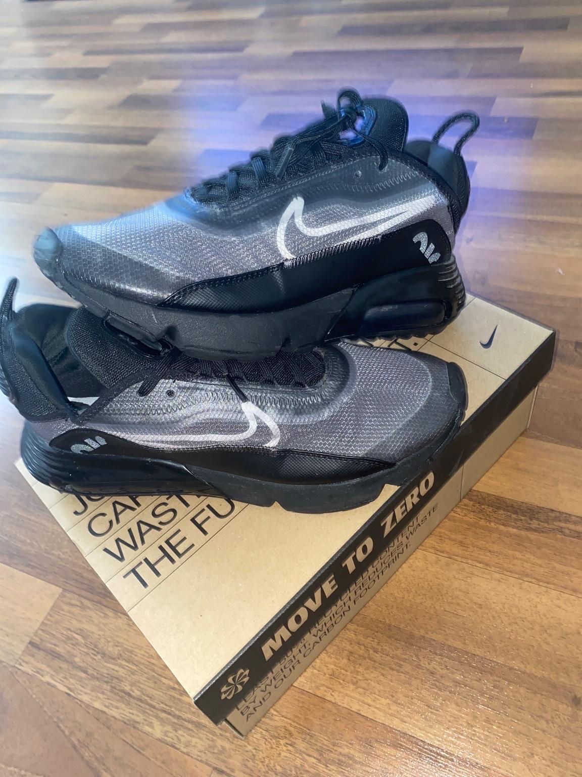 Nike Air Max 2090 Black Wolf Grey Gr.43 #1