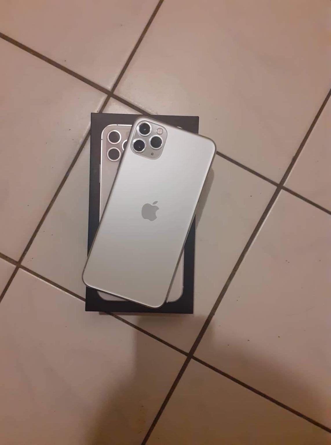 Verkaufe iPhone 11 Pro Max 64gb #1