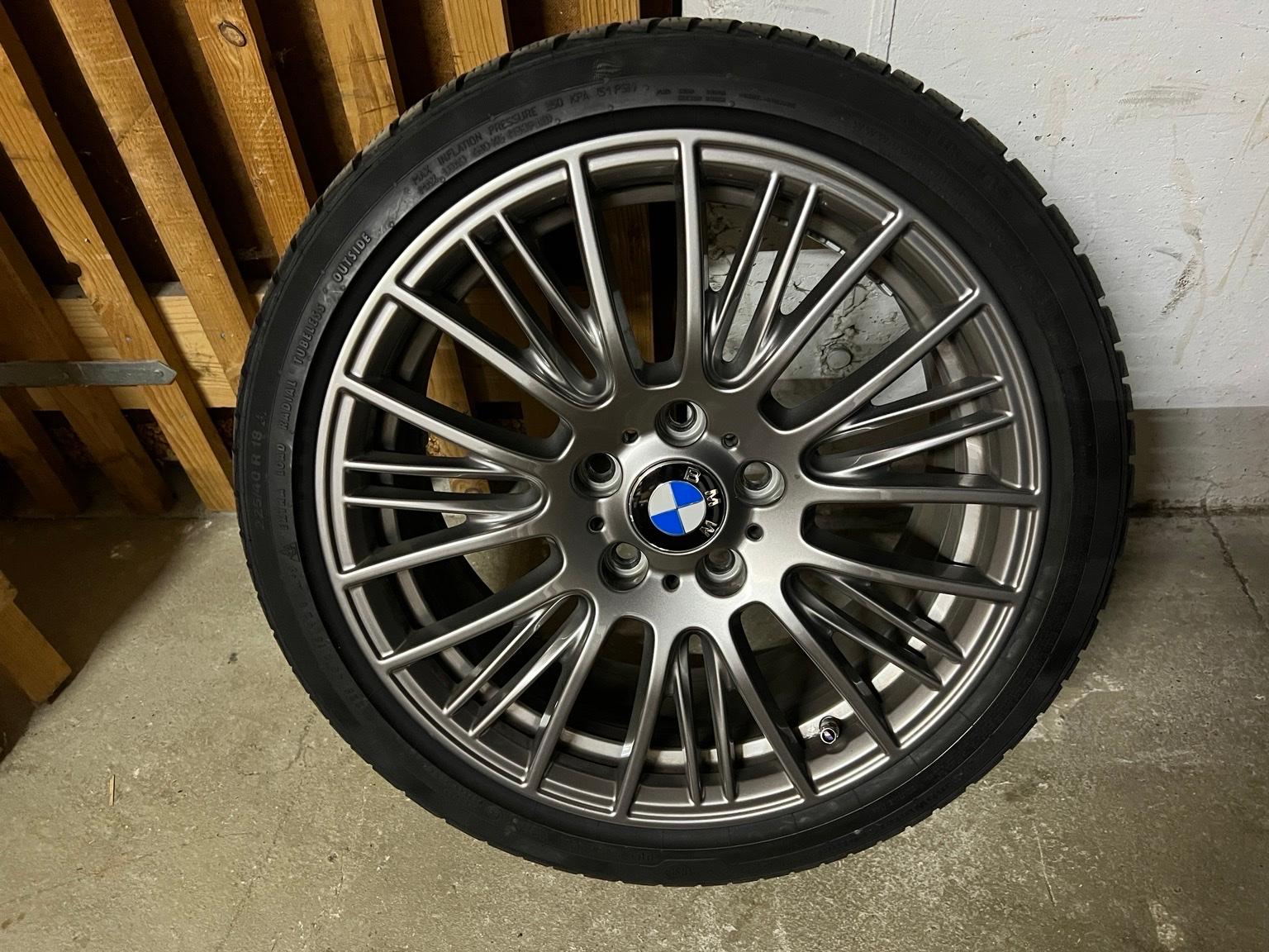 BMW 388 ferricgrey 225 40 18 Winterräder #1