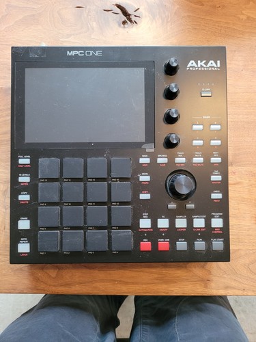 Akai professional mpc one - professional,