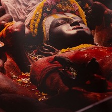 Schlafender Vishnu Katmandu Nepal Buddhismus unsigniert Farbfotografie 1989