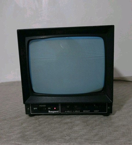 Vintage ikegami 909 crt - 9",