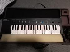 Klavier Yamaha PortaSound