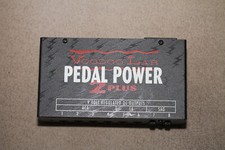 Voodoo Lab Pedal Power 2 Plus Universal Netzteil