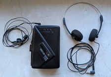 Walkman Intersound WR-68A/BBS mit Radio · Bass Boost System B.B.S · Auto Reverse