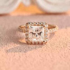 Halo Set 2,97 TCW Princess Cut Moissanit Verlobungsring 14K Gelbgold vergoldet