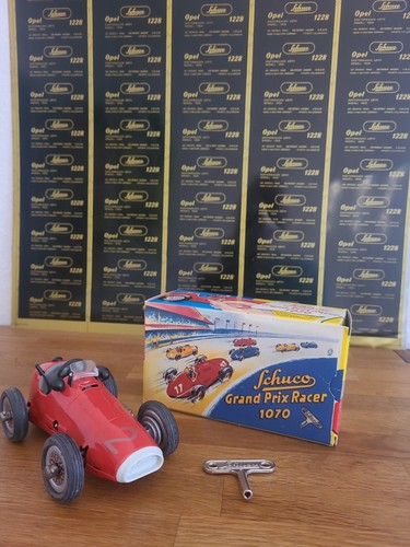 Schuco grand prix racer 1070 - prix,