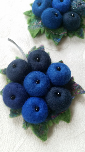Brosche weinblatt mit - ,