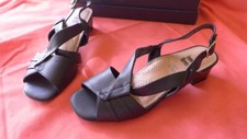 bonne forme -  Sandalen-Pumps Leder 37,5 NEU  - 3 cm Absatz schwarz