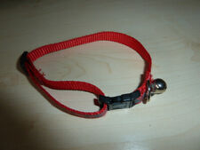 Fast neues Hunde-oder Katzenhalsband, verstellb. rot mit Herzen, mit Glöckchen.