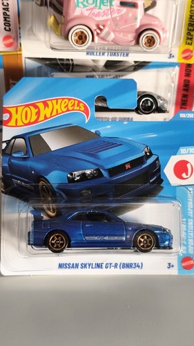 Hot wheels auto modell - auto, nissan