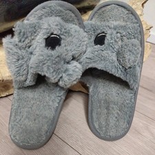 Flauschige Koala Hausschuhe 37