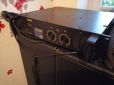 Yamaha P3200 PA-Verstärker / Endstufe (2x 520W @4Ohm)
