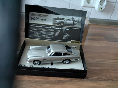 Scalextric aston martin 5 - db,