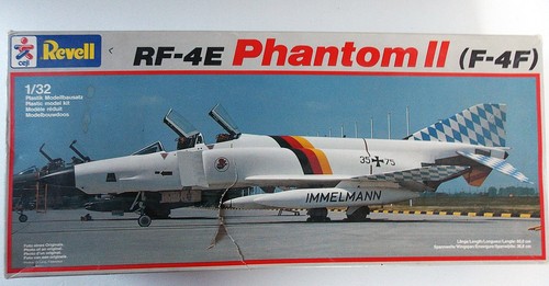 Revell 4754 phantom - rf-4e,