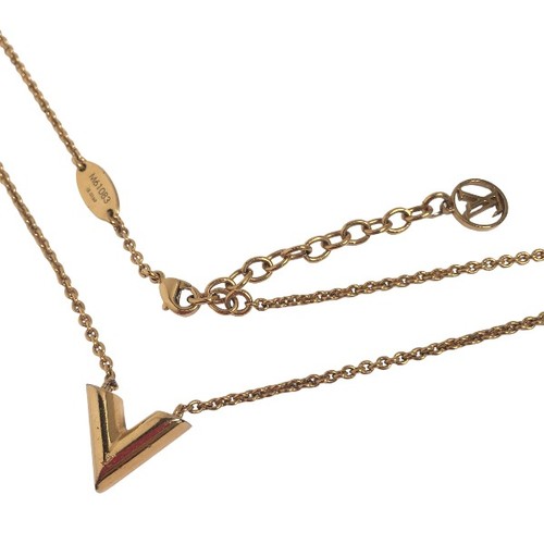 Louis vuitton essential - vuitton,