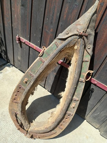 Altes antikes kummet - antikes,
