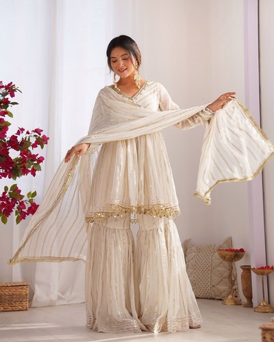 Handmade bollywood pakistani - handmade,