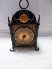 Rustikale Tisch- oder Kaminuhr