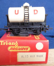 Triang H0/00 Alter Milch-Kesselwagen der BR England, gut erhalten in OVP