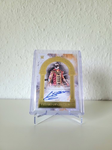 Axiom topps wwe royalty - axiom, 2025