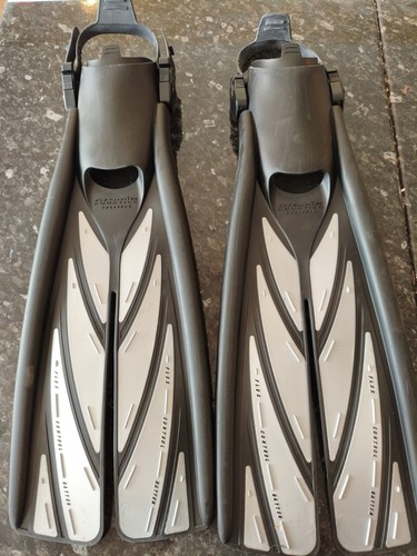 Atomic split fin - atomic,