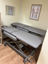 Physio Behandlungsbank Delos neuwertig Behandlungsliege Massage Physiotherapie