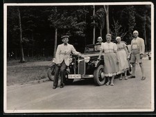 Fotografie Auto Adler Cabrio, begüterte Ausflugsgesellschaft mit Luxus-Cabriole 