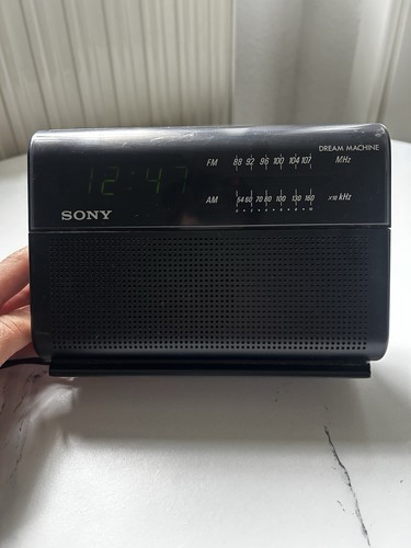 Sony dream machine - machine, icf-c260