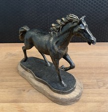 Eisenfigur Pferd Skulptur