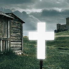 Solar Beleuchtetes Kreuz Durch