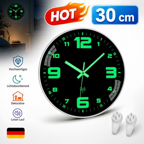 Leuchtende wanduhr leuchtet - wanduhr, im