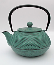 Teekanne grün, Gusseisen