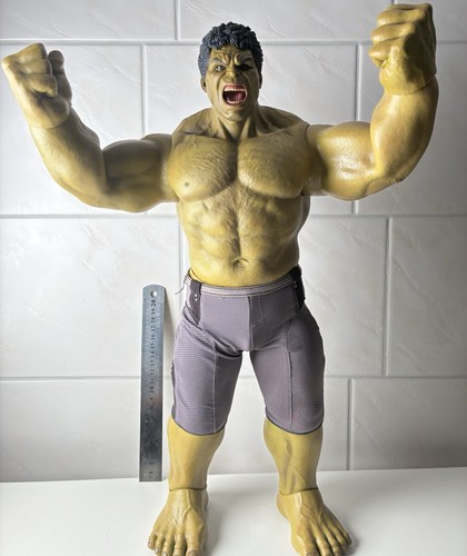 Hot toys avengers - avengers, of
