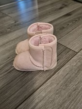 UGG Stiefel Winterschuhe