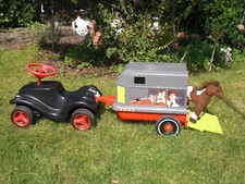 BIG Bobby Car schwarz & Caddy grau rot & Pferd - Pony Trailer Anhänger - Kult !