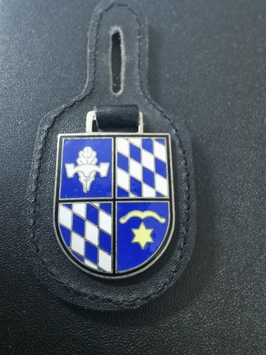 Brustanhänger