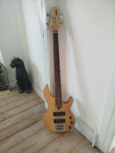 Yamaha bass bbn4 - iii,