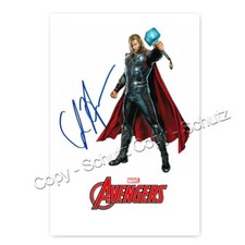 Chris Hemsworth ist Thor aus The Avengers - Autogrammfotokarte [AK2]
