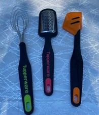 Tupperware Große Topschaber, Reibe und Schneebesen Rührbesen Set (3) Neu & Ovp